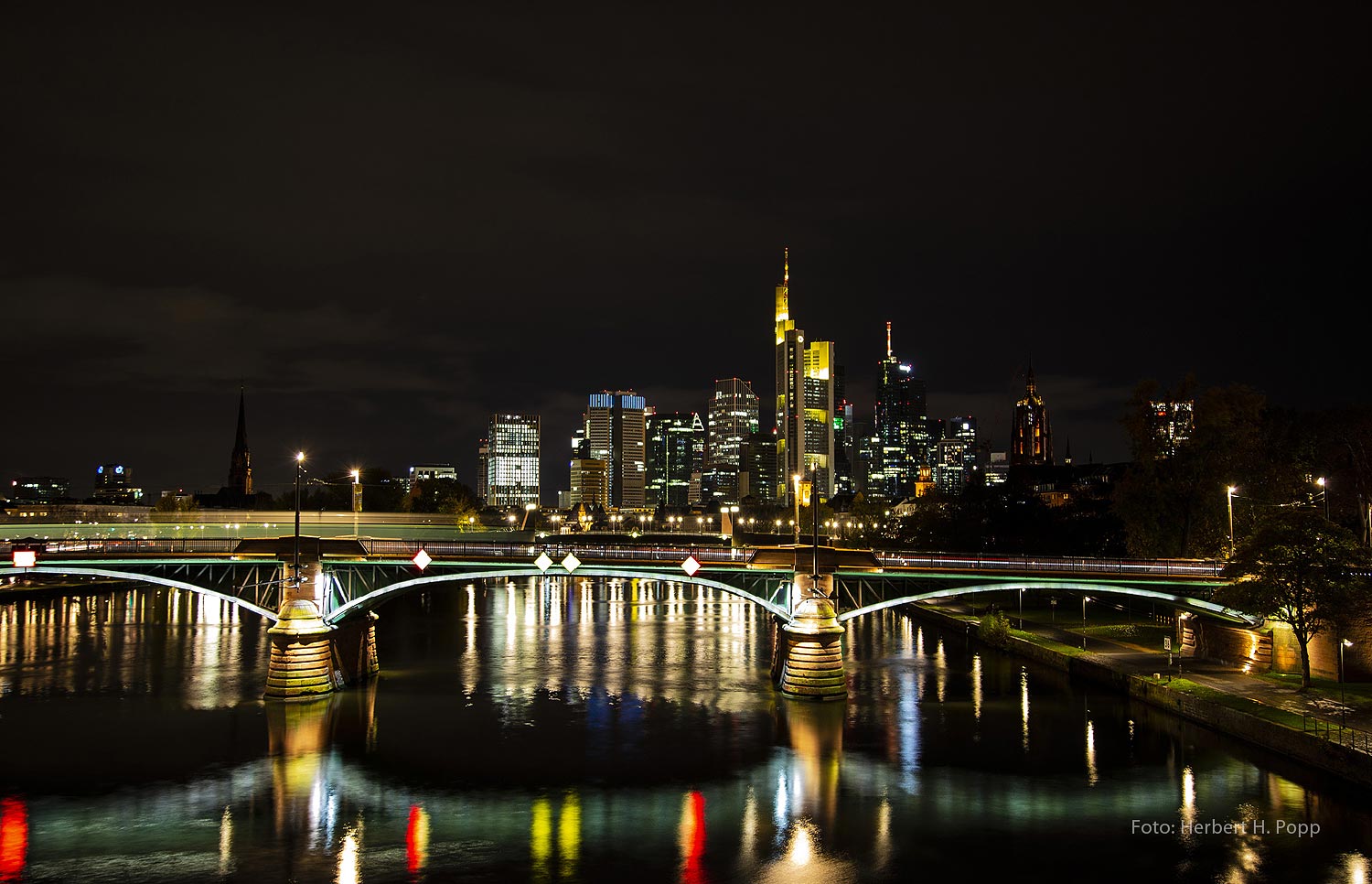 poppdesign-fotografie-nightlife, Frankfurt am Main Skyline 